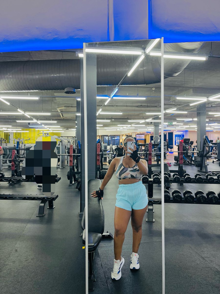 DietitianMoloko's tweet photo. Rent paid🏋🏾‍♀️ 
#Fetchyourbody2026
 #Hyroxtraining https://t.co/btlfyLvjmh