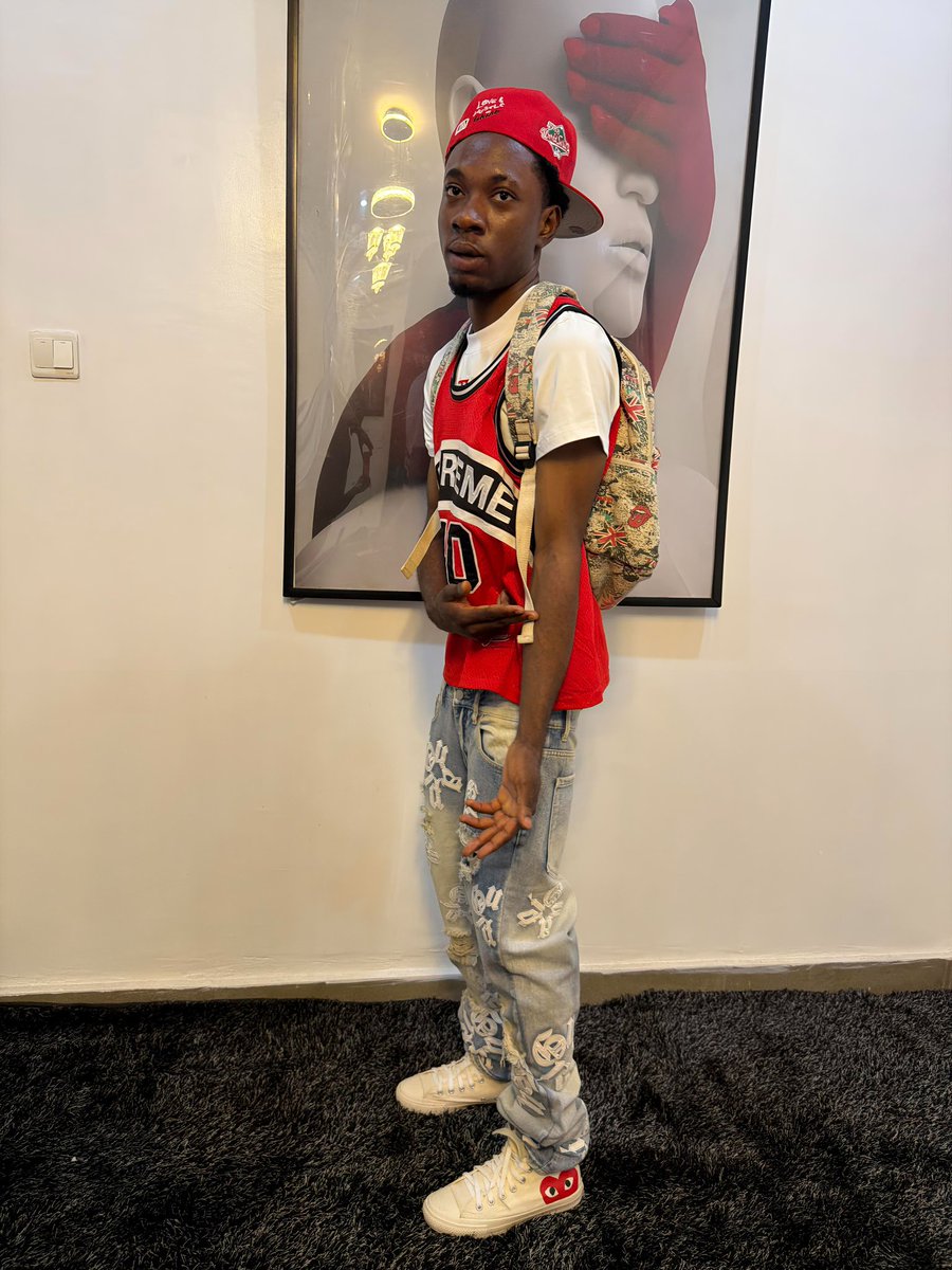 thisizcoka's tweet photo. Standing where style meets intention 🎨 https://t.co/rCIJ3ZcpmL