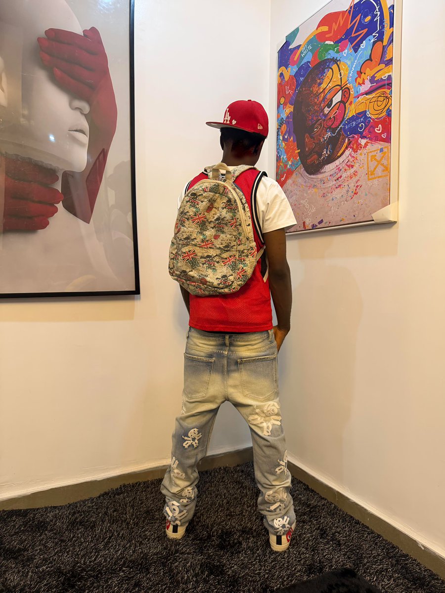 thisizcoka's tweet photo. Standing where style meets intention 🎨 https://t.co/rCIJ3ZcpmL