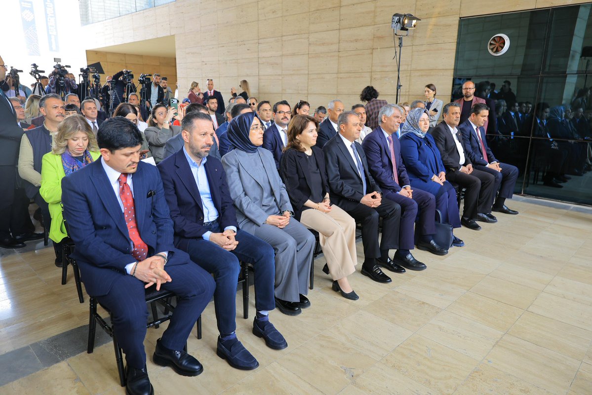 CEVAHİR ASUMAN YAZMACI tweet media