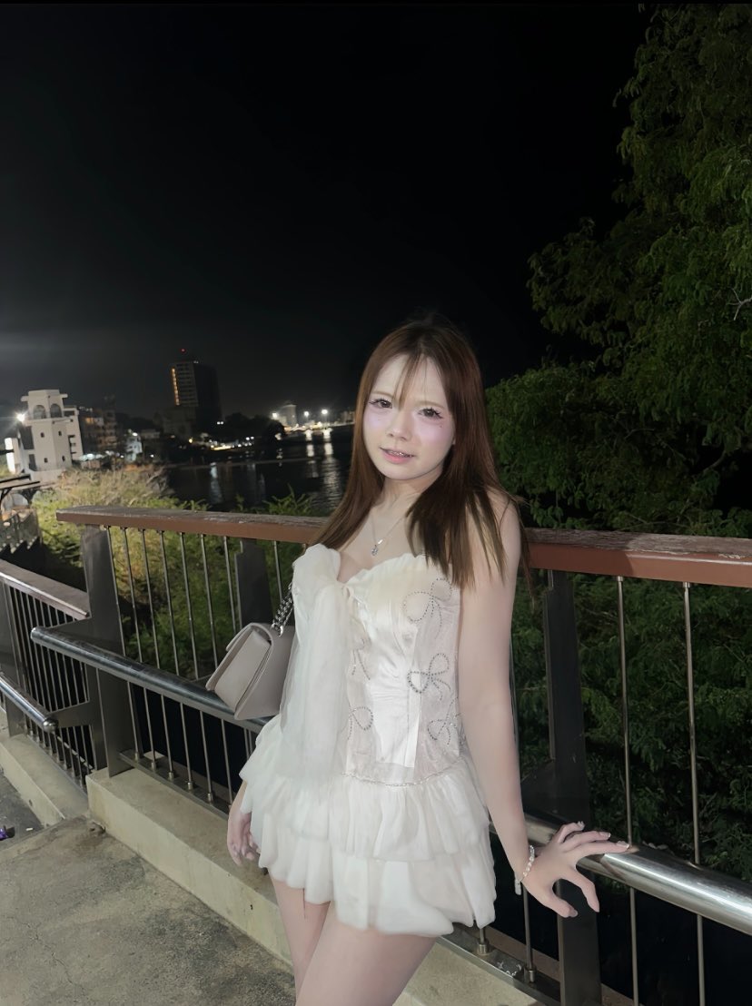 องุ่น tweet media