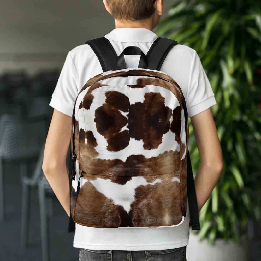 NerdyDomo_'s tweet image. 👀‼ Offer Xtras! Cow Print Backpack for $55.00 lonniechavoncomforts.com #blackownedbusiness #trendy