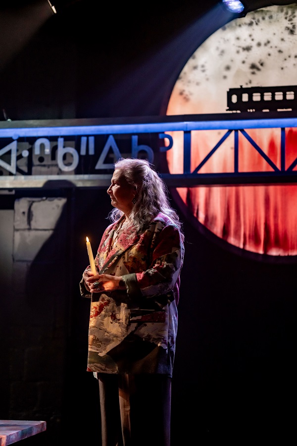 DrewRowsome's tweet image. Strife: the futility, and necessity, of activism drewrowsome.blogspot.com/2026/04/strife… #theaTO
@tarragontheatre @PunctuateTheatr #climatechange #Indigenous #comedy #trickster