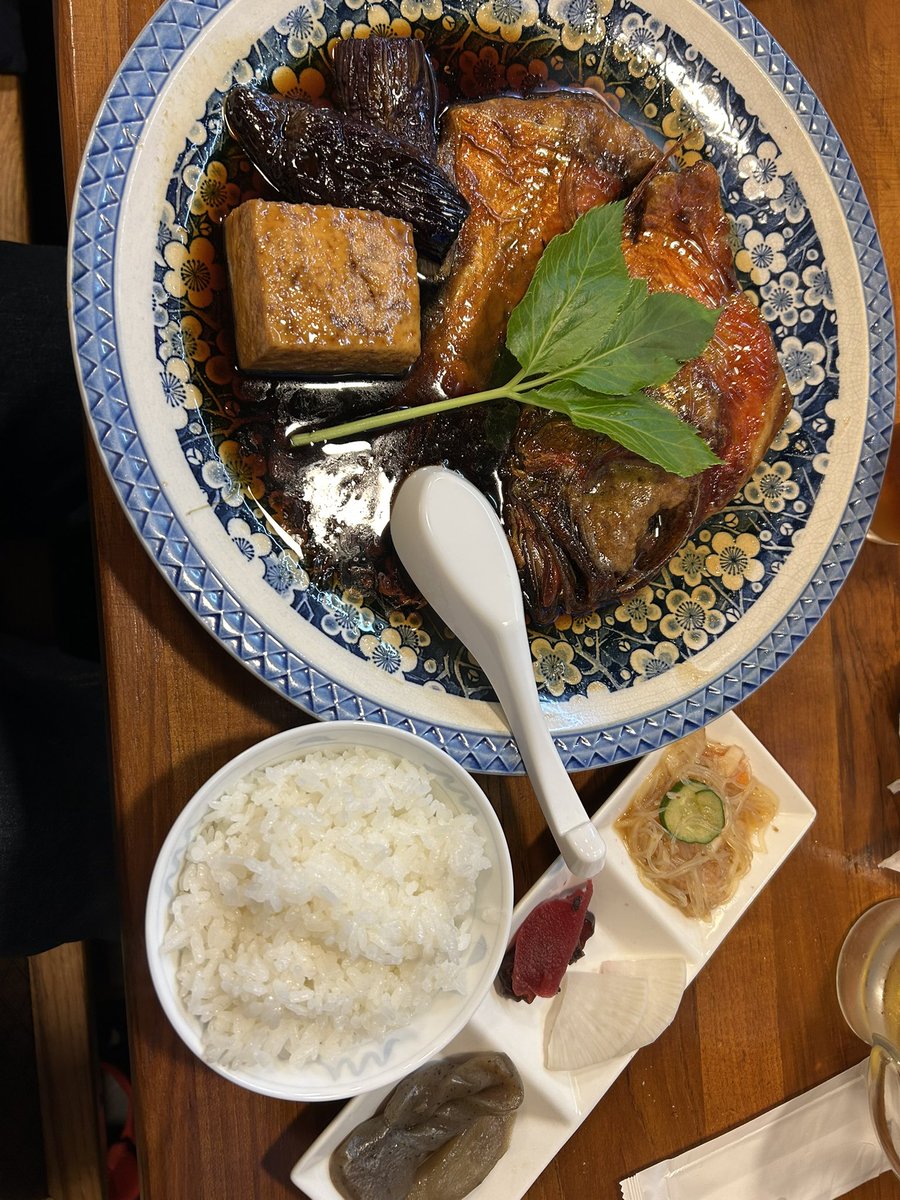 cb1300sfsolopon's tweet image. 本日お目当ての「金目煮付け定食」を
頂きました。🙏🐟 🐡🐠
#CB1300SF #金目鯛