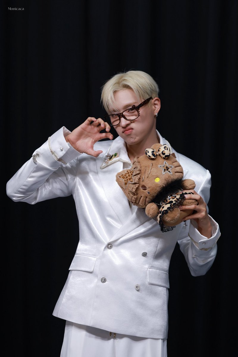 Monicaca_128's tweet photo. 260423
Hello Keetty 👓
#기호 #KEEHO https://t.co/PR2Dg6t7wP