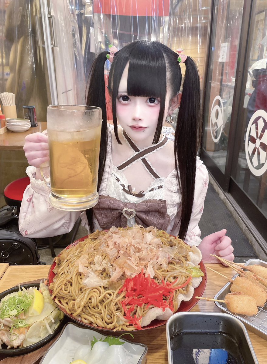 ᘄ꒭Ɩ ı tweet media