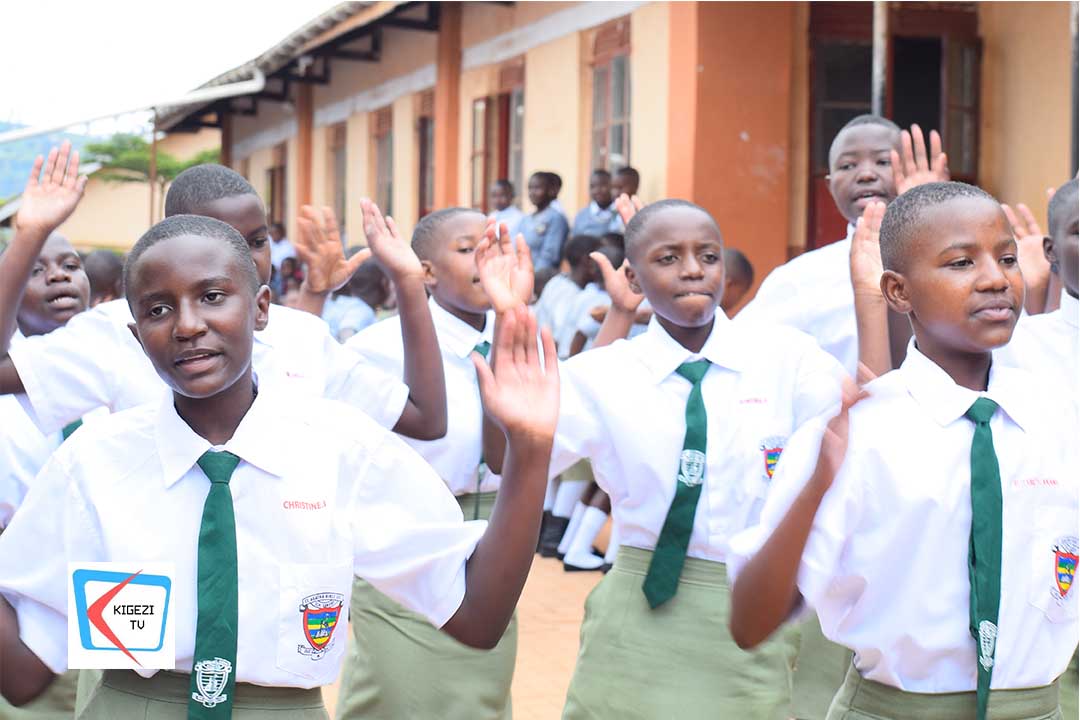 KigeziTv's tweet image. #HappeningNow
The Rubanda District Education Officer, Francis Serununi, is among the key education officials present at St. Agatha Girls Secondary School, Kakore in Rubanda District,