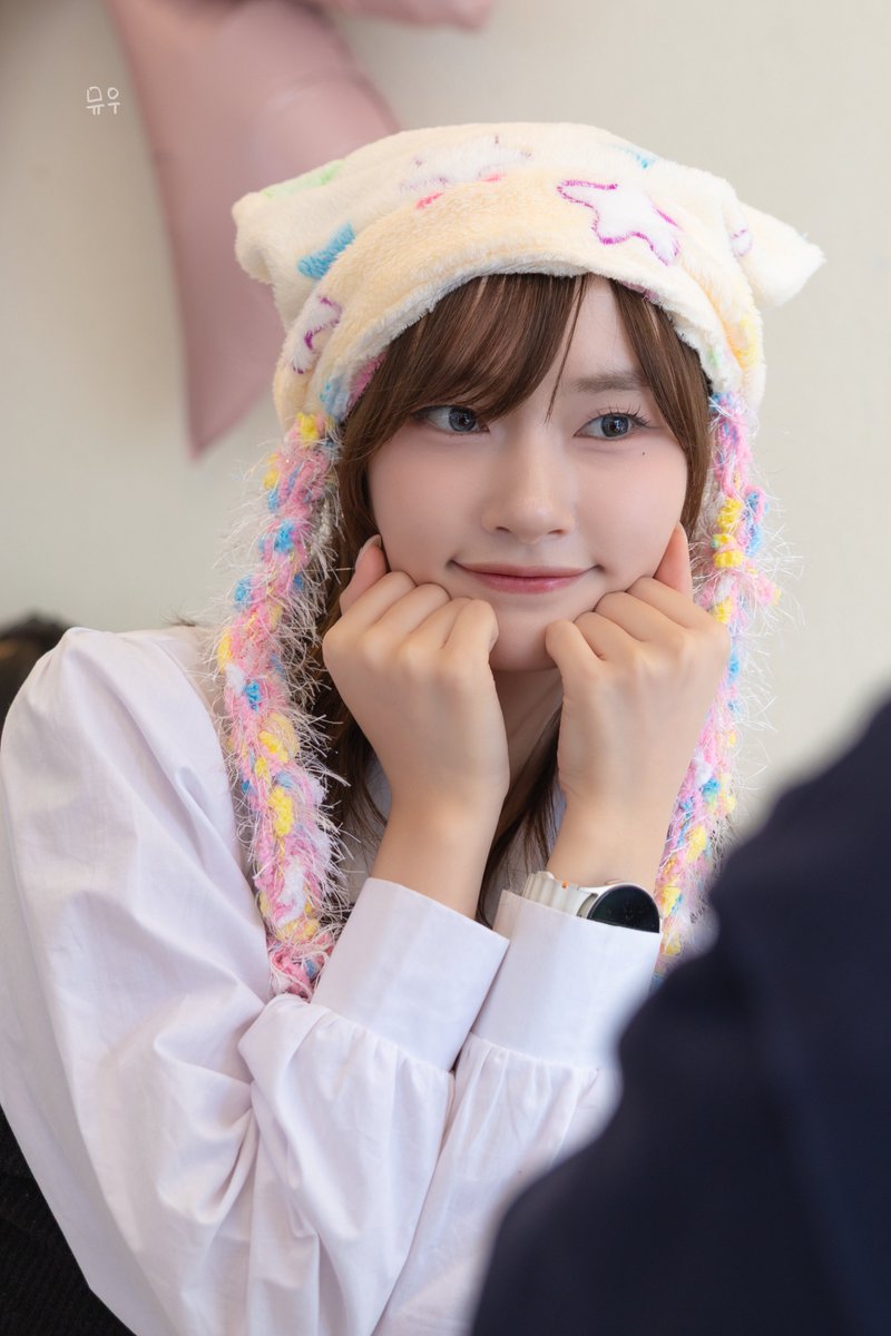 534iwnb's tweet photo. 260304
🤯
#첫사랑 #CSR #금희 #GEUMHEE https://t.co/0RhPMCbNk6