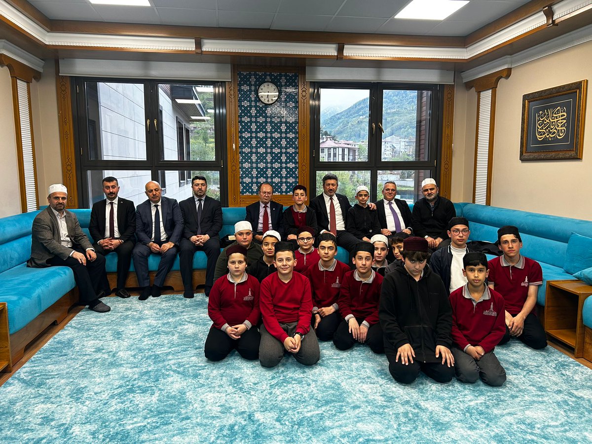 RIFAT ÖZER tweet media