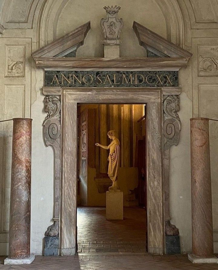 Nationalist tweet media