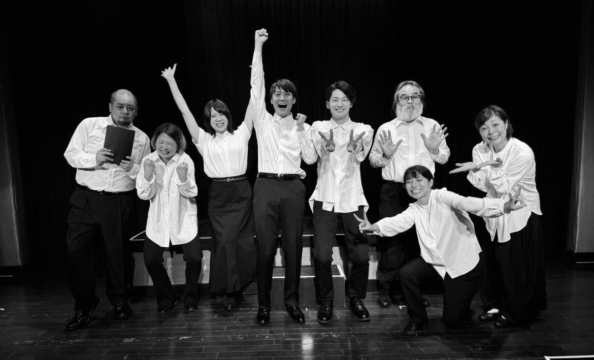 キムラさんとの初対面は約8年前の
「極上文學〜こゝろ〜」
ナイコン作品に出演したのは翌年の
「12人の怒れる男」から。

そして今作に至るまでに様々な作品でご一緒してきました。

そんな経験が活かされている役柄であり、作品となっております。

あ、5/6朗読劇ナイスコンプレックスも観にきてね❕