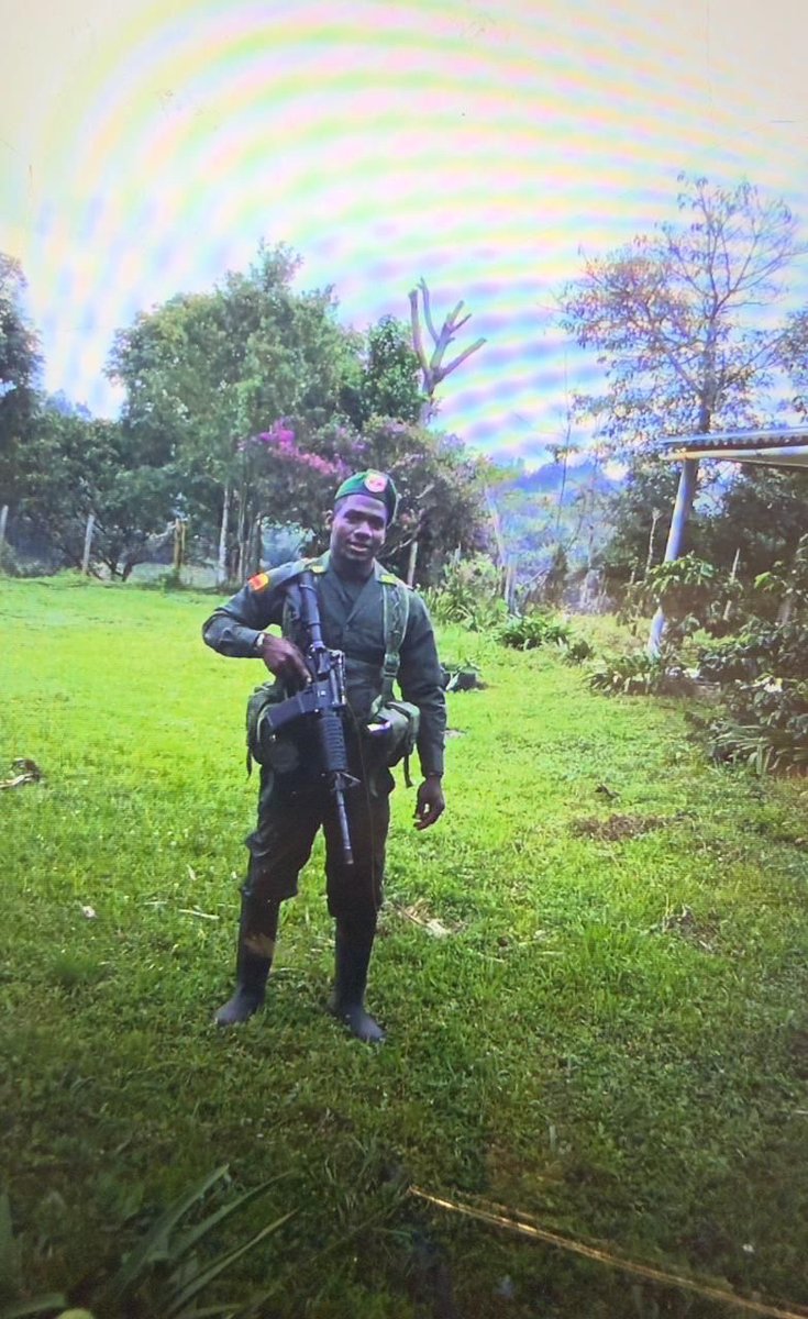 COL_EJERCITO's tweet photo. #EsNoticia | Golpe a estructura ilegal en el #Huila.

En una operación conjunta de la #NovenaBrigada de @Ejercito_Div5 junto a la @PoliciaColombia, fue neutralizado alias El Negro José, presunto segundo cabecilla y jefe de finanzas del Frente Hernando González Acosta, en La Plata.

Durante la acción:

✅ Fue capturada alias Estefany, encargada de cobros extorsivos.

✅ Se recuperaron dos menores de edad, víctimas de reclutamiento ilícito.

✅ Se incautaron armas, munición, equipos y material relacionado con extorsiones.

Según información preliminar, alias El Negro José, estaría vinculado a actividades de extorsión e intimidación contra la población civil.

#ContundenciaOperacional
#SeguridadYDemocracia2026🗳️