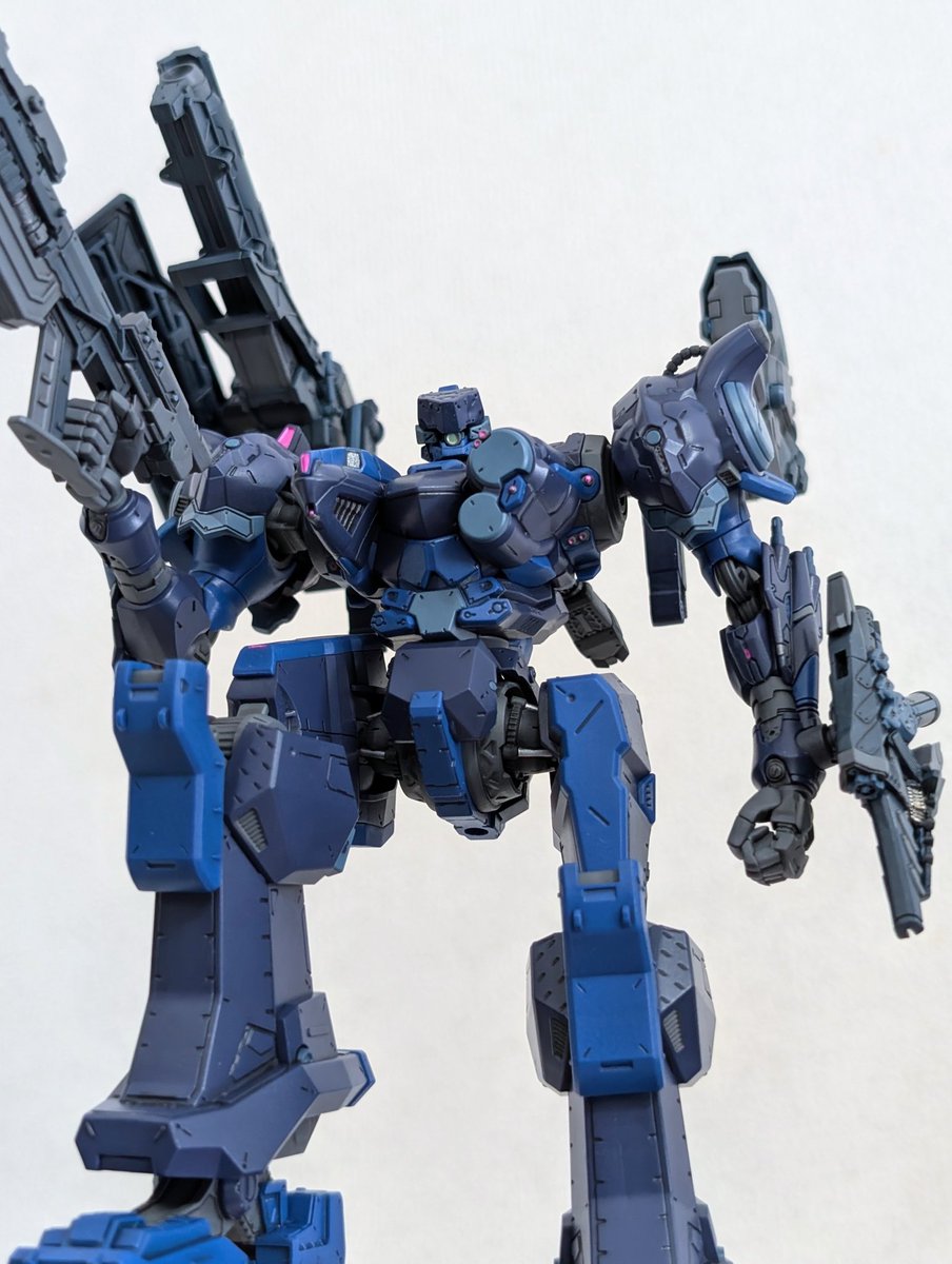 #アーマード・コア　#ARMOREDCORE　#AC6 

「お前がレイヴンか　…ウォルターの猟犬とやるのは初めてだ」

アーマード・コアVIよりAC『ロックスミス』完成。
以下詳細⇩