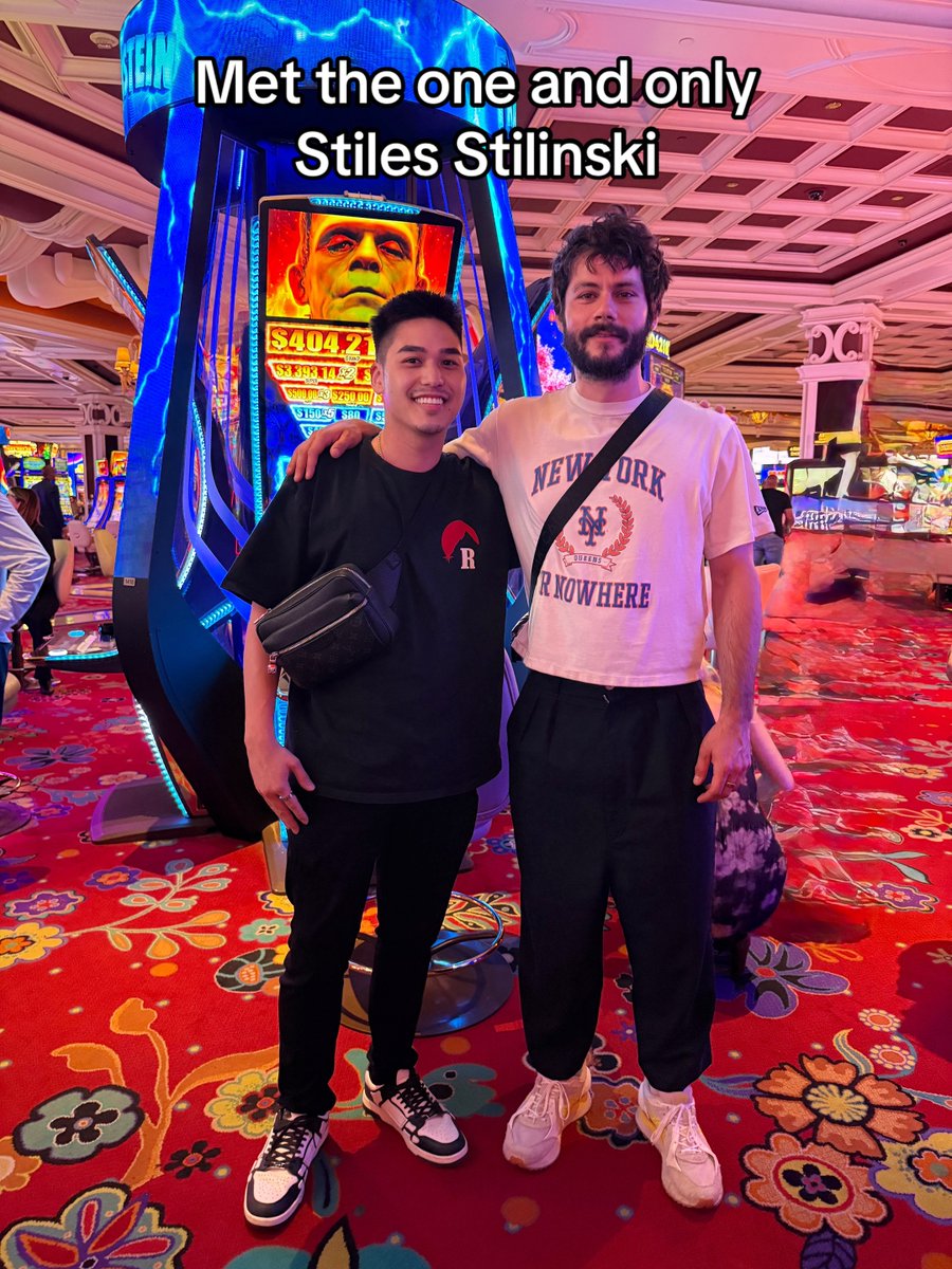 New / Old 📷

Dylan O'Brien with a fan at the Wynn Hotel in Las Vegas, Nevada. (March 14, 2026)

📷©: nicktran on TikTok