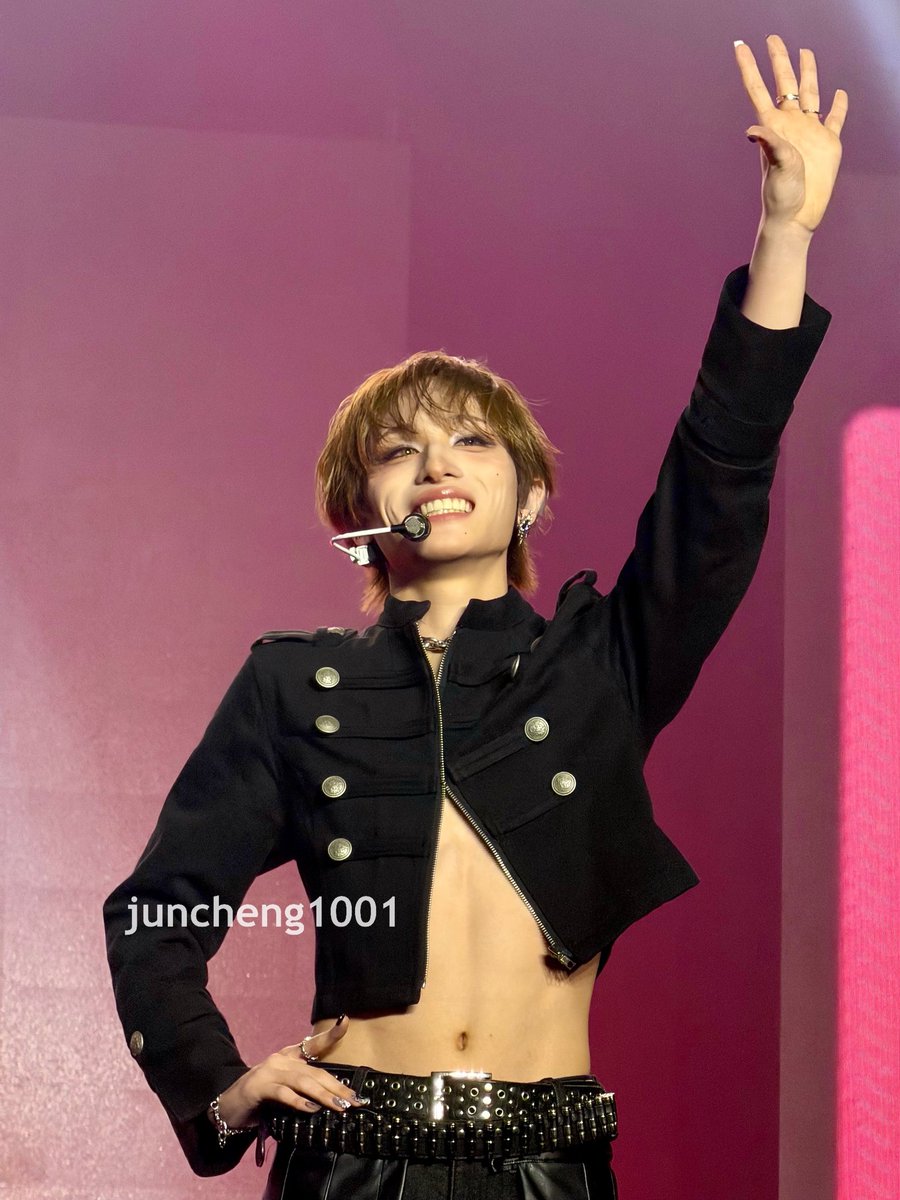 ˊ ⋆ Lud⁷ :-P ˒ ’ tweet media