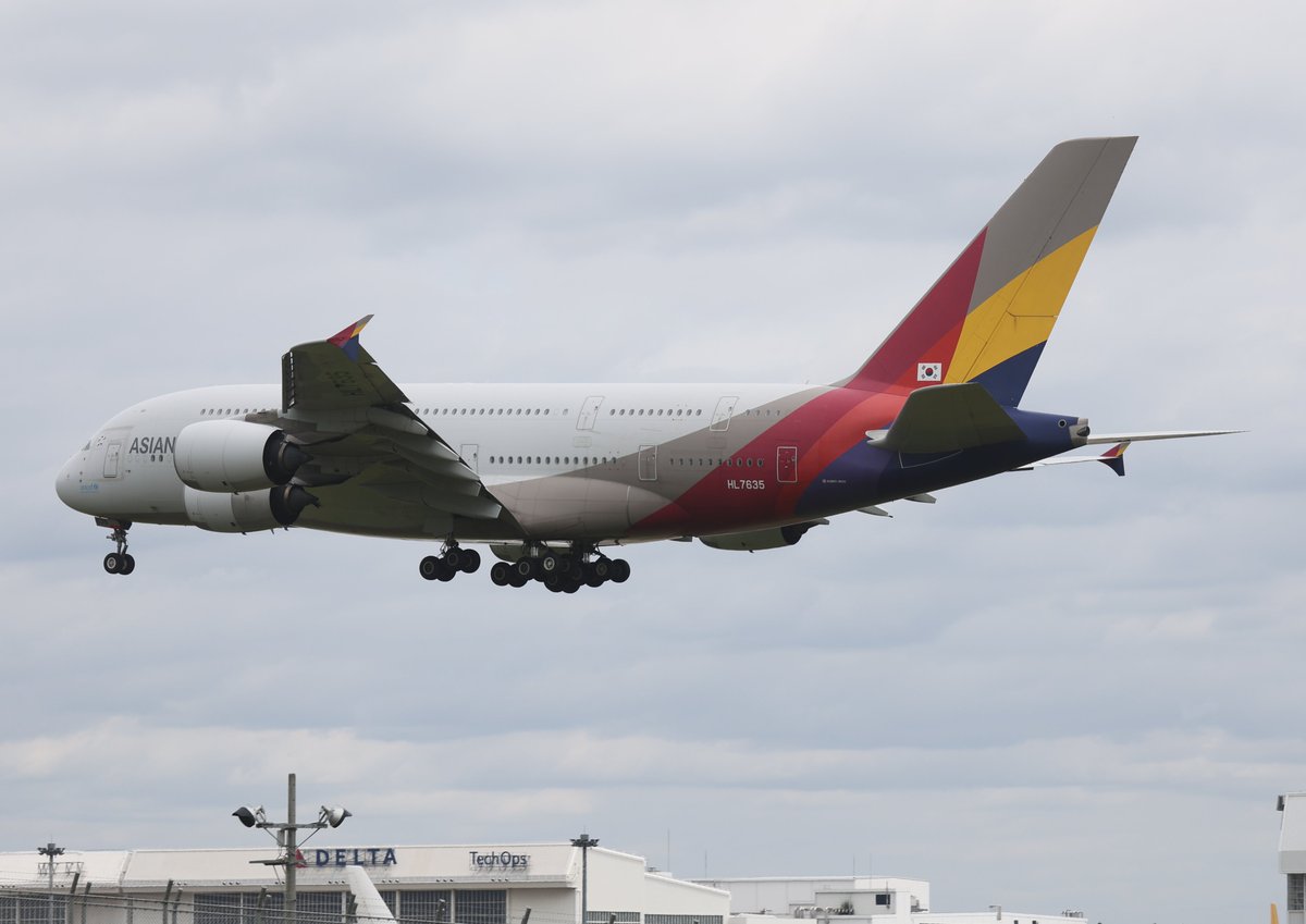 akira_raptor01's tweet image. 2026年4月25日
#成田空港（Narita International Airport）
#NRT #RJAA
③Asiana Airlines   Airbus A380-841   HL7635

※上りも撮ってますが省略