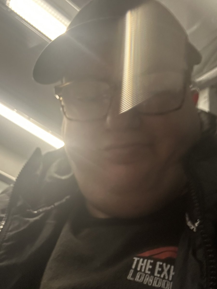 Sam tweet media