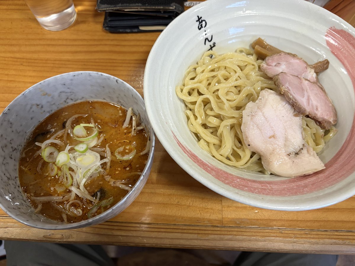 しん@Take up Electricity worker tweet media