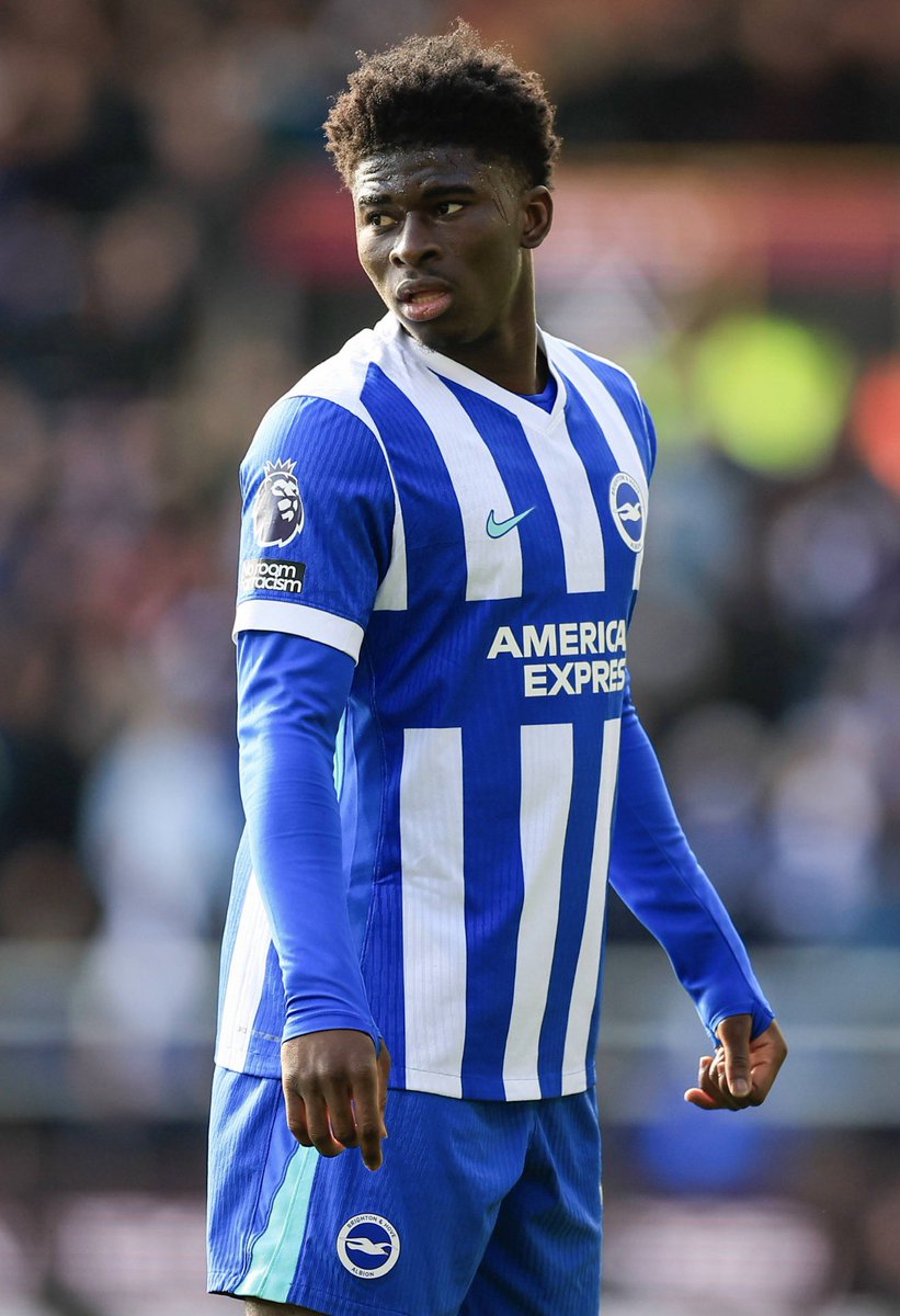 centredevils's tweet photo. 🚨🚨🌕| NEW: Carlos Baleba is still very keen on a move to Manchester United. [@FabrizioRomano] https://t.co/ml9zfH91lu