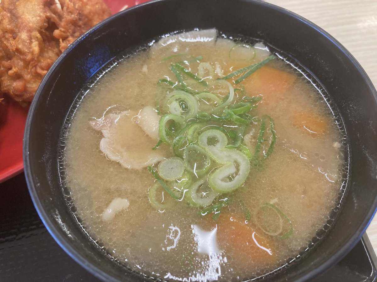 a0FRNC0ekC50303's tweet image. 本日は妻と早めの夕食にかつやへ😀
本日初めての食事でしたがボリュームたっぷりでお腹いっぱい🈵揚げたてが嬉しい！その後はDCMで2000円超のお買い物🛍️古くなってたトイレの便座関連を購入、麦茶のペットボトルは株優2000円の調整です😅どちらも株主優待使用です
 #株主優待 #アークランズ  #DCM