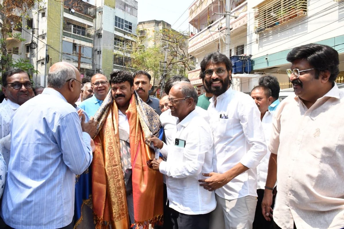 YadavTalasani's tweet image. Launched development works in Ramgopalpet Division 🚧
✔️ VDCC Road – Kurma Basti (₹25L)
✔️ Storm Water Pipeline – DV Colony (₹27.5L)
#Development #Hyderabad #Infrastructure #PublicService