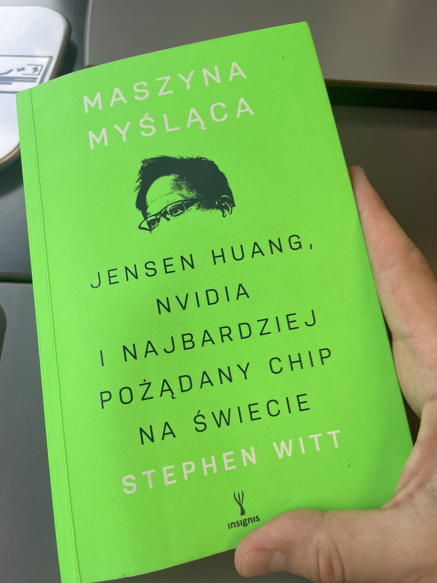 rditrych's tweet image. #Book #Książka📕 
Czytam sobie taką sympatyczną lekturę o #NVidia i Jensenie Huang 🦾.

Wychodzi na to, że wszyscy Ci wielcy (Jobs, Elon, Gates, Huang) byli strasznymi „assholes”, jednocześnie w każdym przypadku determinacja była tym kluczowym faktorem, który zaprowadził ich tak