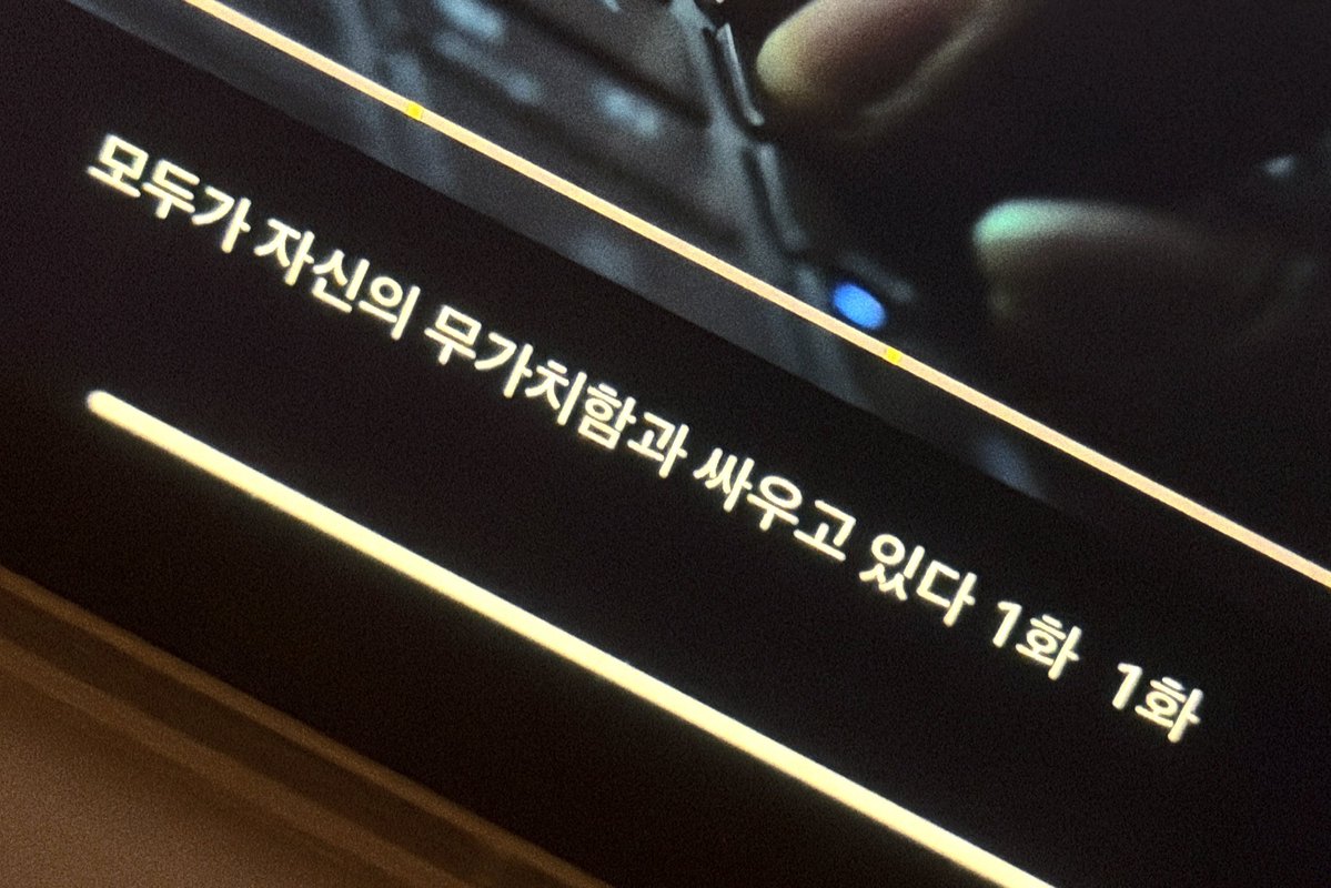 코ㅁI tweet media