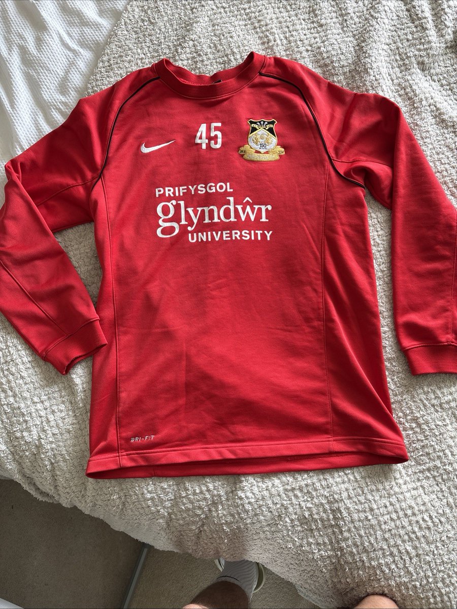 Wrexham Memorabilia tweet media