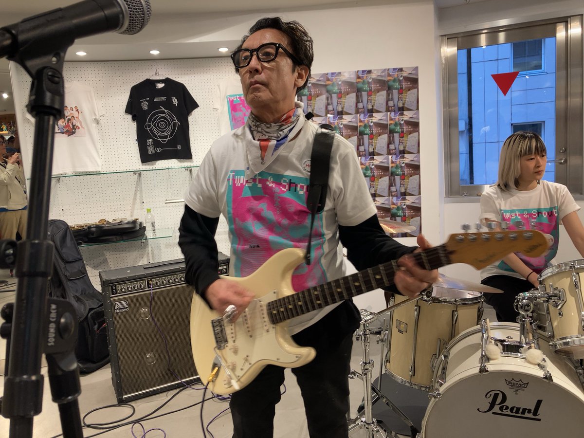 SineWave tweet media