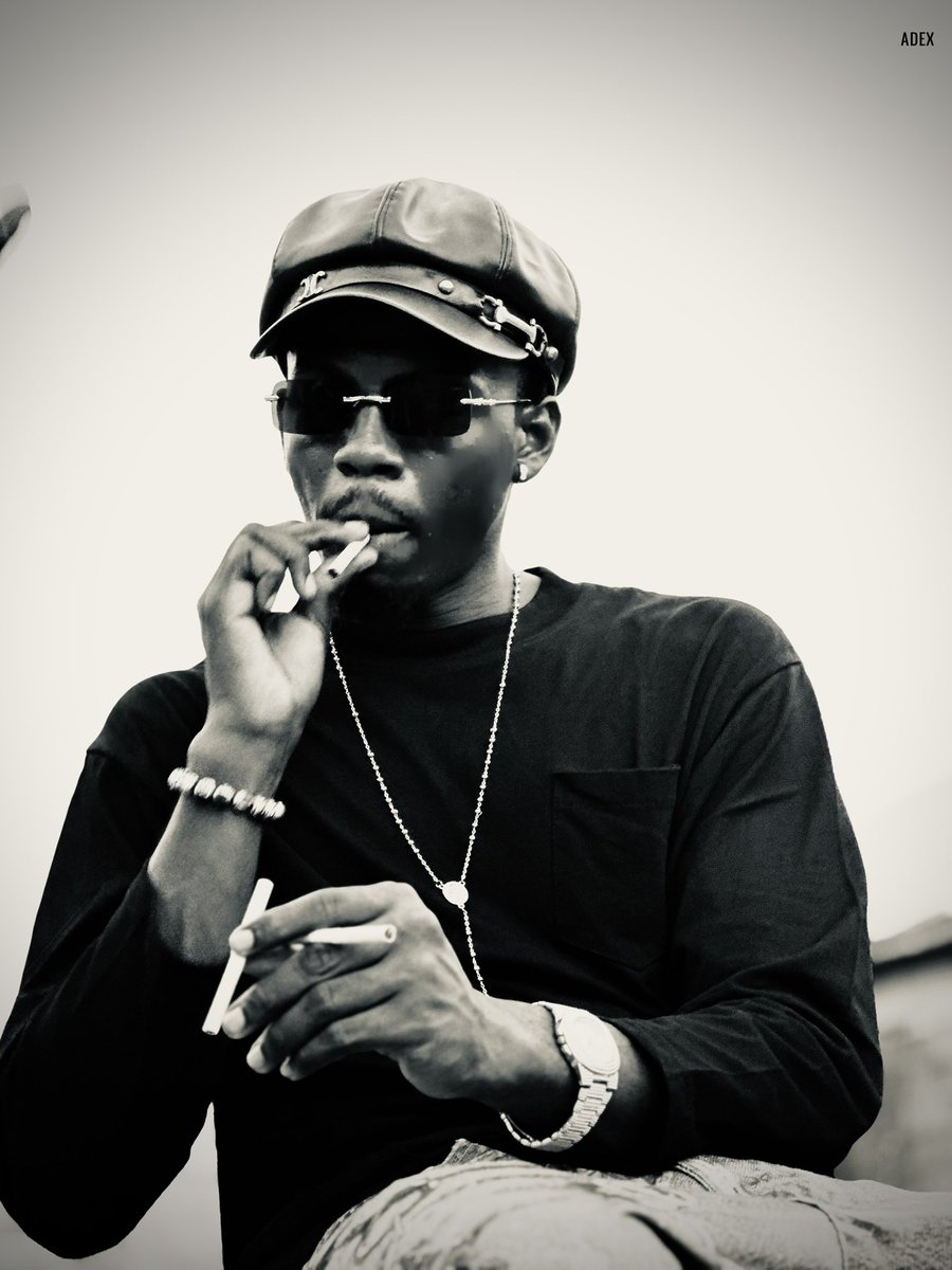 Behind you out now💥 tweet media