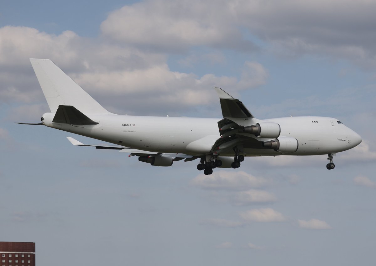 akira_raptor01's tweet image. 2026年4月25日
#成田空港（Narita International Airport）
#NRT #RJAA
⑧Atlas Air   Boeing 747-4KZF/SCD   N407KZ

※⑤に続いて今日2機目の白アトラスジャンボ
※機体記号も連番