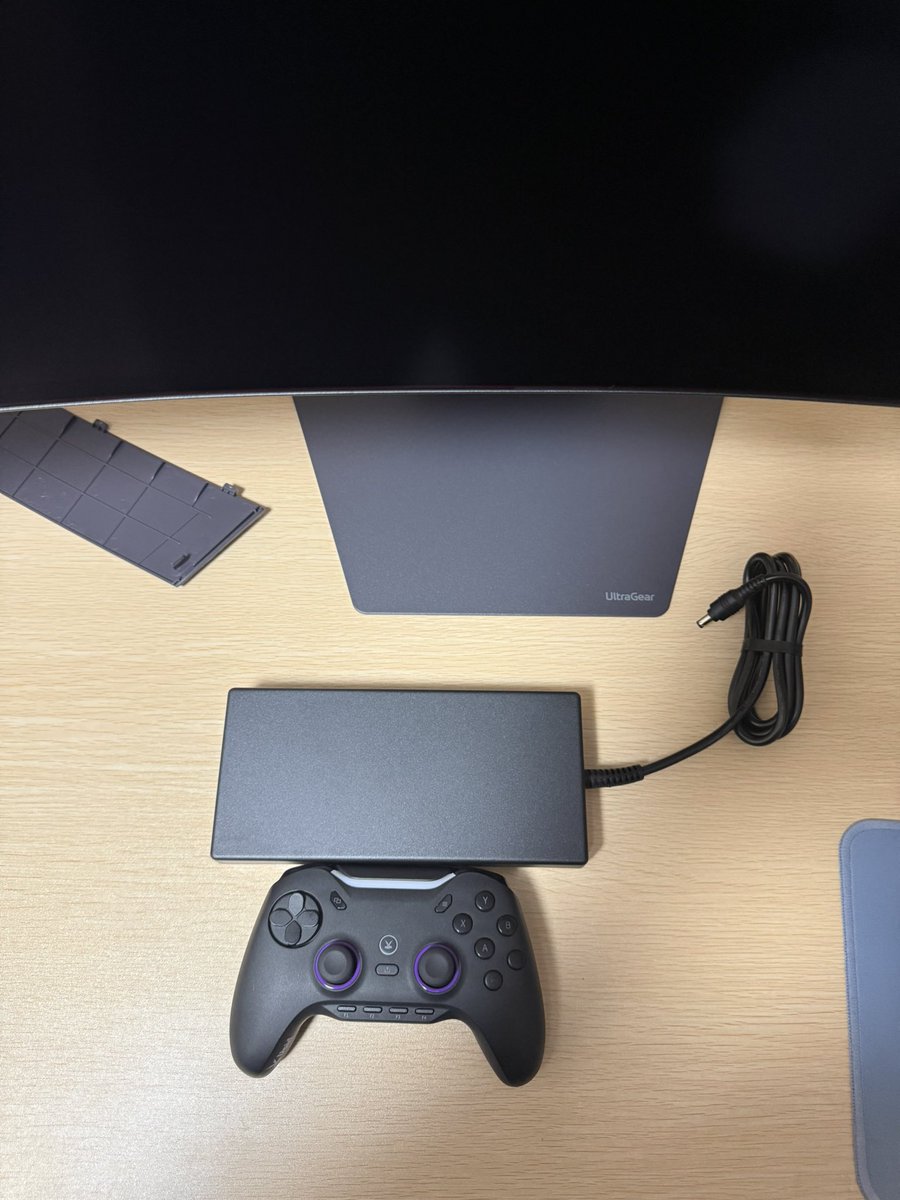 アダプターでっか！！！