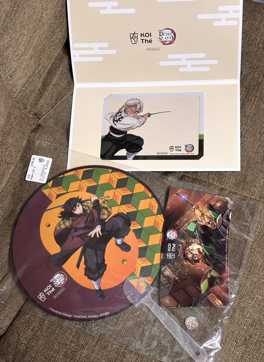 Set KOIThe x Demon Slayer 180 รส
- พัดกิยู/ทัน 
- การ์ด ซาเนมิ (ยังไม่ได้ลองฟิล์ม)
- ที่ครอบแก้ว

#ตลาดนัดดาบพิฆาตอสูร #ตลาดนัดไยบะ #ตลาดนัดอนิเมะรวมด้อม