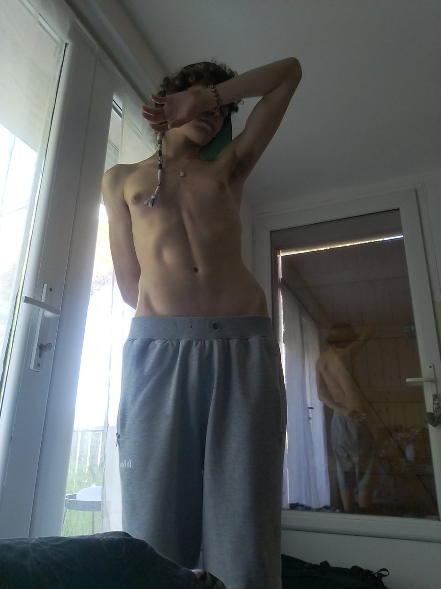 jaigigafaim's tweet photo. La Joconde n'a pas atteint ce niveau dsl 🙏🏻🥀 https://t.co/xFk1Jk8Ipv