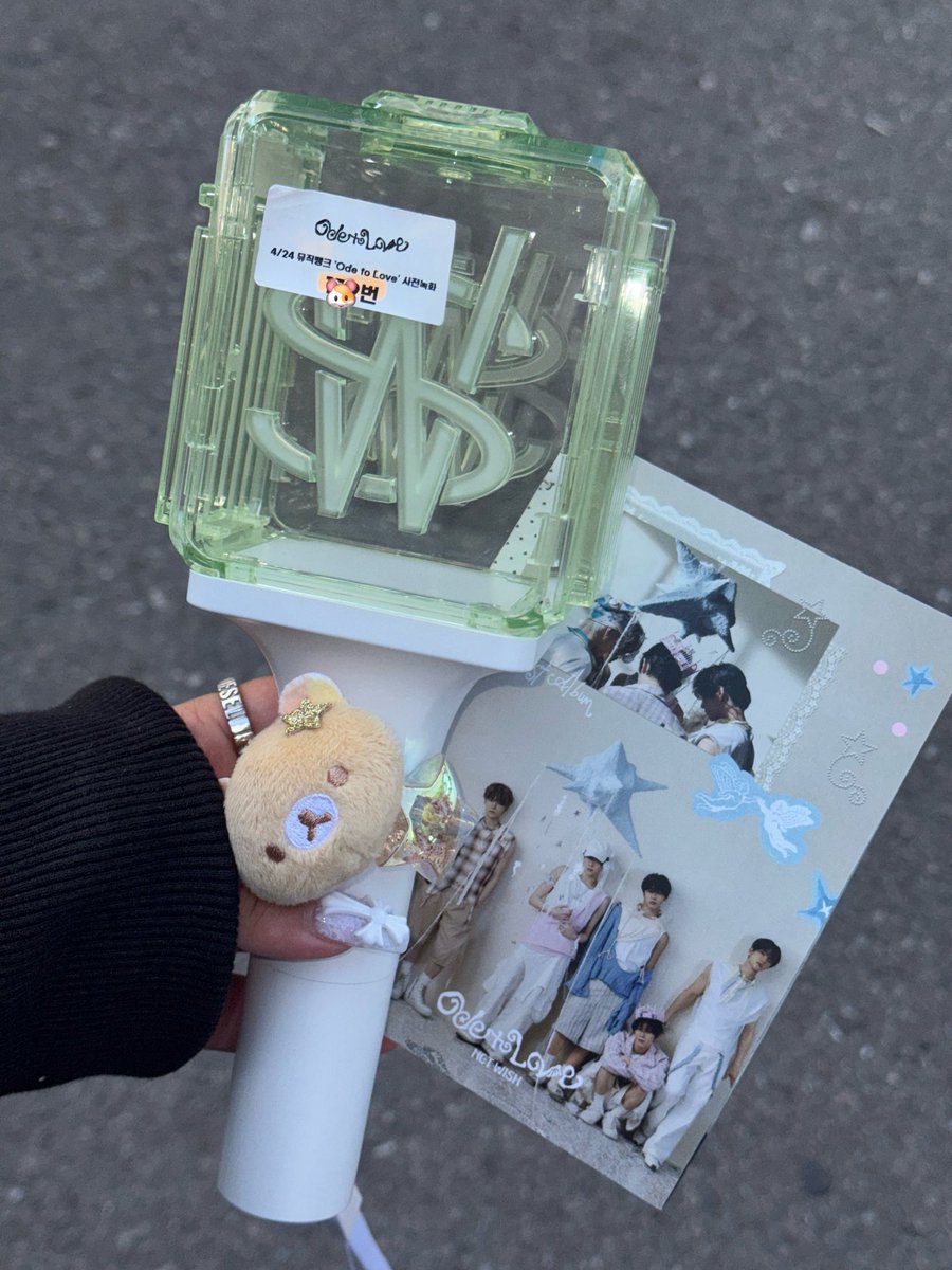 hcehean's tweet photo. 햄복하다 ~~~뚜 뚜 루 뚜🪽🪽 https://t.co/6WLaRepsLA