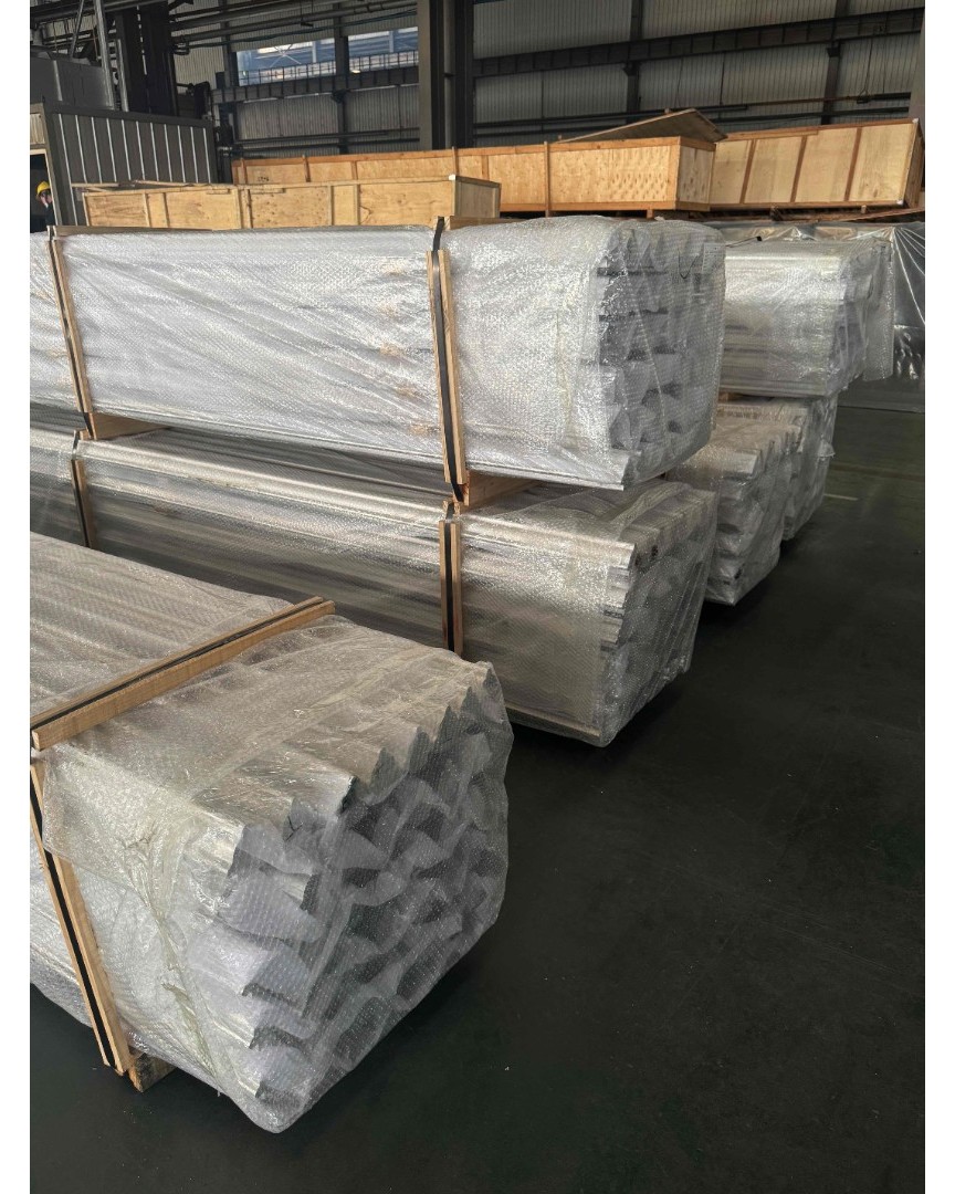 guangzhi010's tweet image. Securely packaged aluminum products—damage-free transit guaranteed, ready for fast shipment. Leave your contact in comments for a quick reply! 📦 #AluminumProducts #Packaging #SafeShipment #ReadyToGo