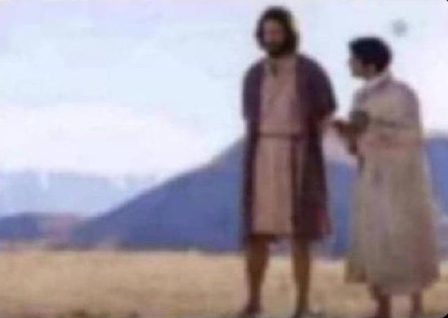 My lord you said thou shall not funicate?
But our girls don turn am to business oh !!😫