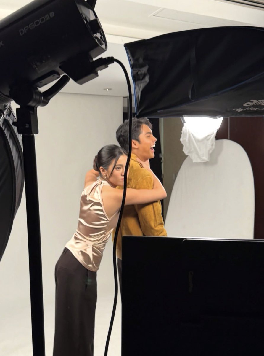 the poster vs bts 😅