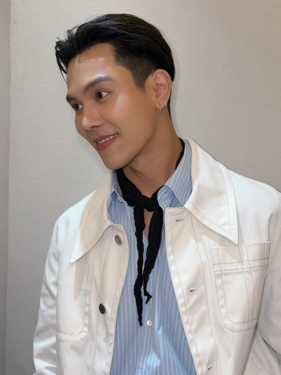 One Connection tweet media