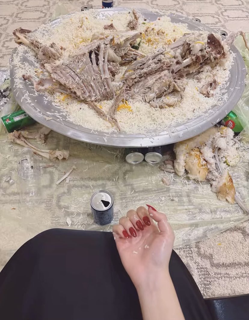 تراتيل الروقي tweet media