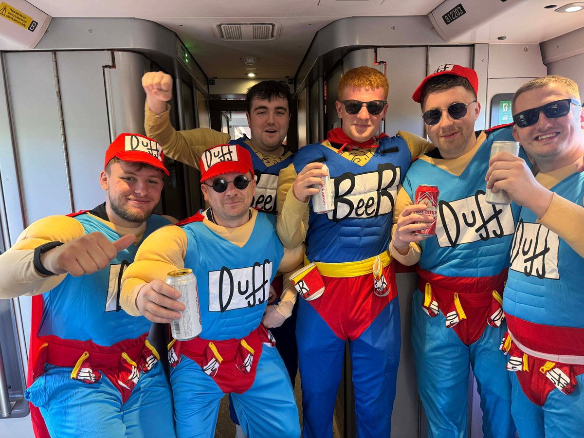 jamiecc90's tweet photo. Mike duffs barmy army @wwfcofficial https://t.co/qmAzQBPECg