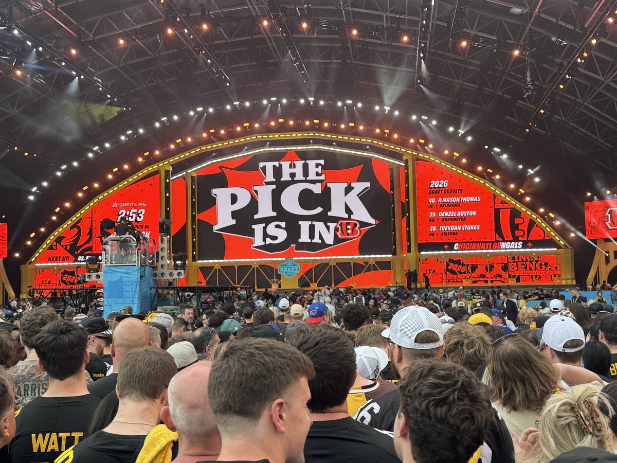 bengaljims_BTR's tweet image. Appreciate the hospitality, Pittsburgh — y’all did it right for the #NFLDraft 👏

Now back to a city with a better QB, better food, better skyline, and better football in 😉 😂

#WhoDey #CINCINNATI 🧡
