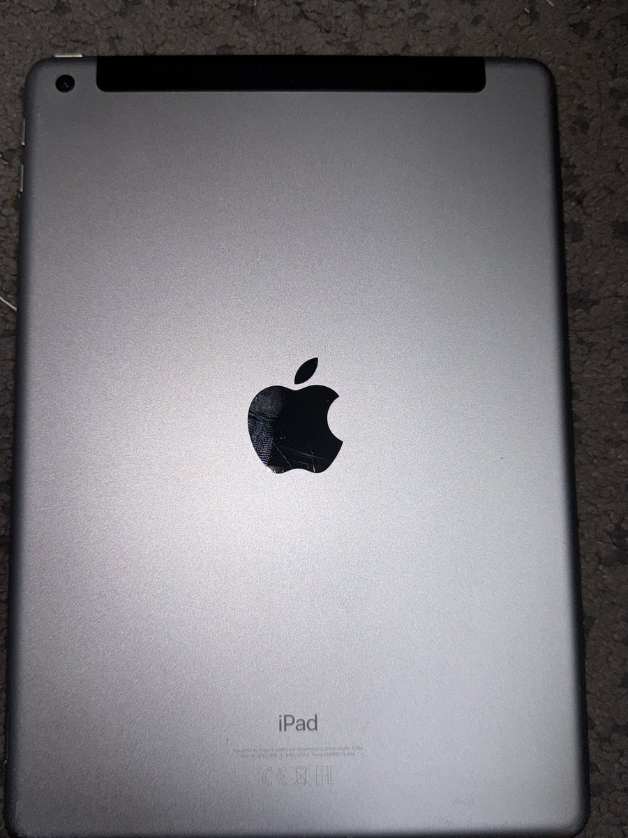justthekyle's tweet photo. lf buyerr huhu ipad 6th gen 32gb with scratches, badly need funds🥹

5k || 4800 payoo (can nego) https://t.co/83kqkcRnna