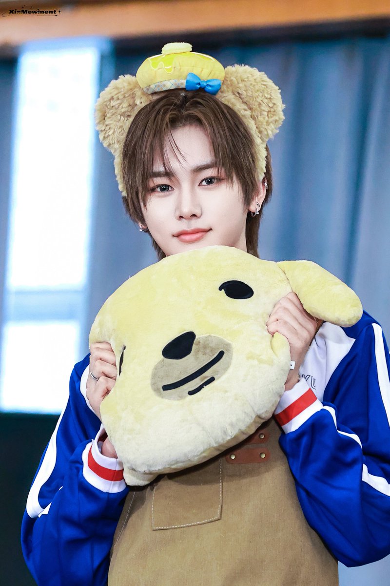 XinMewment tweet media