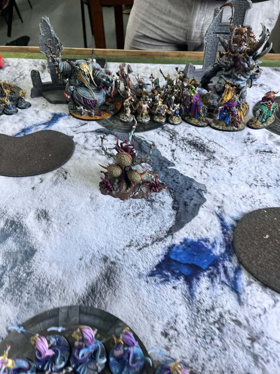 PeterQrkowski's tweet photo. Rd 2 vs Nurgle in Creeping Corruption! https://t.co/FFU3OGj6HH