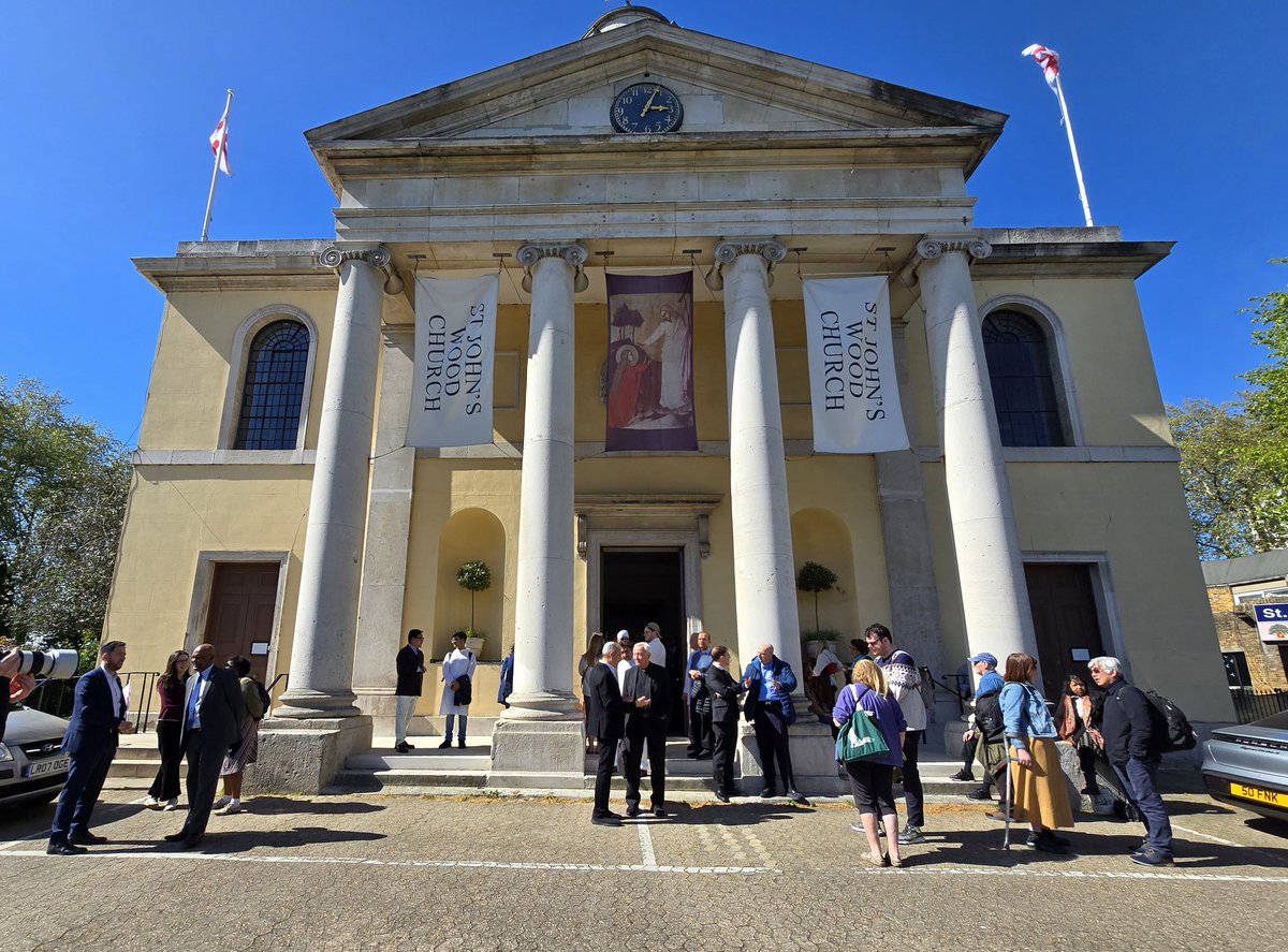 Steven_Derby's tweet image. St John's Wood Church that hosted the #interfaith #WalkofFaiths participants.