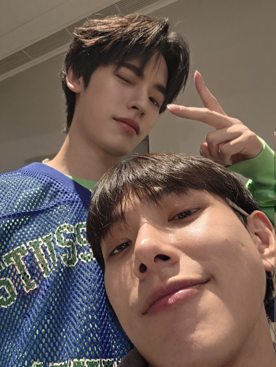 ไดโนเสาร์ย้าก🦖 tweet media