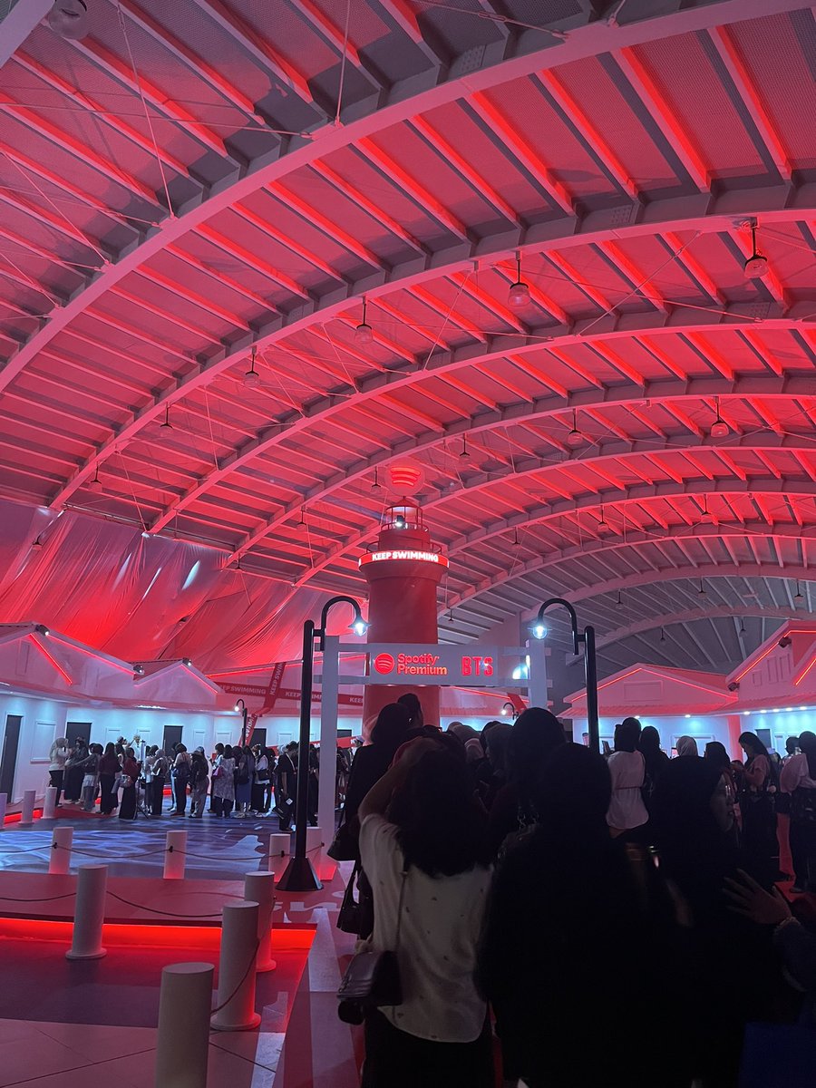 nana🦋 | rent mcp membership tweet media