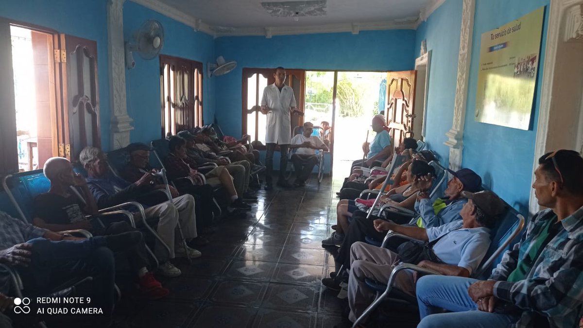 salud50773's tweet photo. Desarrolla el Proyecto para Elevar la calidad de vida del adulto mayor en Casa de Abuelos en #Colombia actividad de promoción de salud. 
#CubaPorLaVida 
#CubaEsRevolución https://t.co/2BLwXjzqny