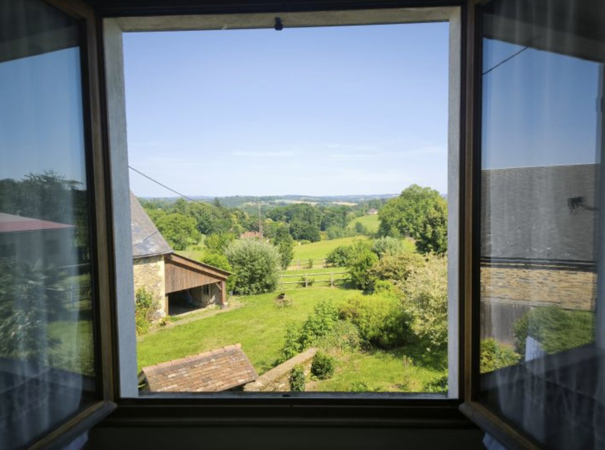 Cle_France's tweet image. French Property For Sale - Detached Rural House with Landscaped Garden

Priced at only 139,000 Euro FAI - REF Number: AMR00110

Location - Near to Payzac, 24270, Aquitaine, Dordogne, France

Learn More - 

clefrance.co.uk/all-properties…

#France #property #forsale